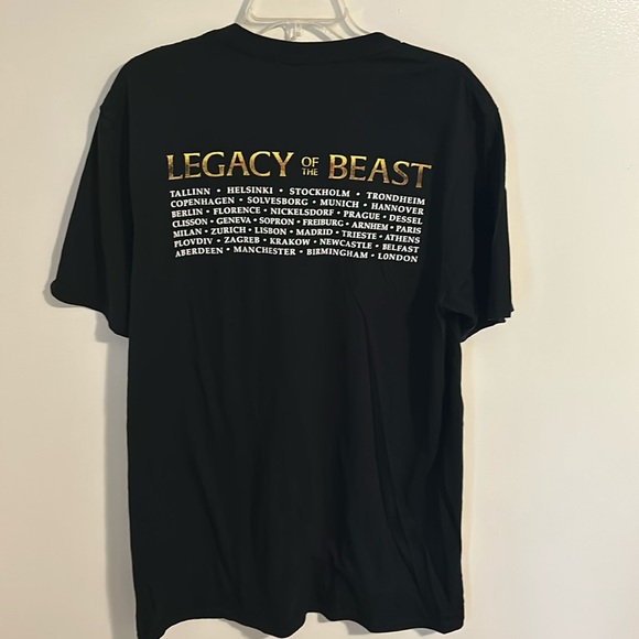 Iron Maiden 2018 Legacy of the beast black shirt size Large. - Picture 4 of 5